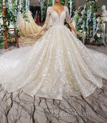 Luxury Lace Wedding Dress Scoop Half Sleeves Appliques Ball Gown