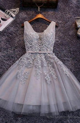 Princess/A-Line V-Neck Appliques Gray Tulle Homecoming/Prom Dresses