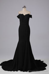 Off The Shoulder Hourglass Court Train Bridesmaid Dresses