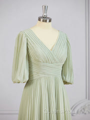 A-Line/Princess V-neck Floor-Length Chiffon Mother of the Bride Dress