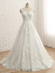 A-Line/Princess V-Neck Sleeveless Applique Tulle Floor-Length Wedding Dress