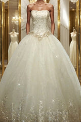 Ball Gown Strapless Floor-Length Tulle Wedding Dress With Rhinestone