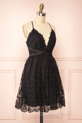 Black Lace Straps A-Line Short Party Dress Lace Homecoming Dress
