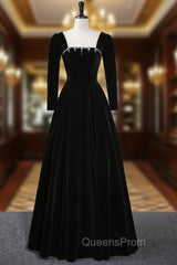 Black Long Sleeve Velvet Crystal Evening Prom Dress