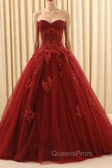 Burgundy Ball Gown Tulle Sweetheart Appliques Wedding Dress