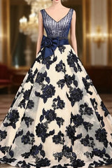 Champagne Tulle Blue Appliques V-neck Train Wedding Dress