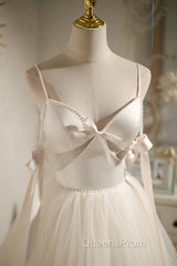 Champagne V-Neck Tulle Short Evening Prom Dress, Spaghetti Straps Party Dress with Bow