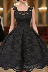 Classic Square Knee-Length Sleeveless Black Lace Homecoming Dress