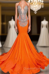 Sleeveless V-Neck Halter Mermaid Evening Prom Dress With Beadings