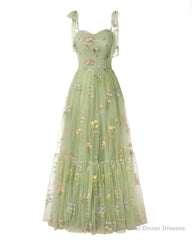 Elegant Embroidery White Prom Dresses Sweetheart Spaghetti Straps A Line Party Dress Long Simple Formal Dress