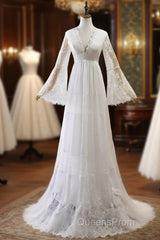 Elegant Long A-line V-Neck Tulle Lace Wedding Dress with Sleeves