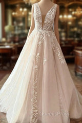 Elegant Long Sweetheart A-Line Tulle Appliques Lace Wedding Dress