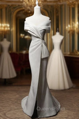 Elegant White Mermaid Off the Shoulder Pleats Wedding Dress