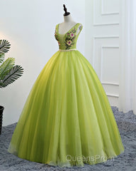 Fresh Green Tulle V Neck Long Lace Up Senior Evening Prom Dress With Applique