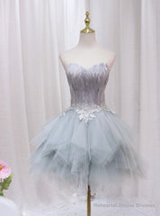Gray Tulle Strapless Feather Appliques Homecoming Dress