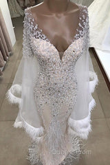 Luxurious Mermaid V-Neck Long Sleevess Crystal Floor Length Evening Prom Dress With Tassels