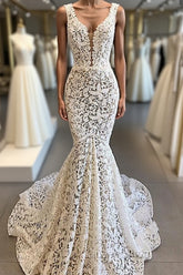 Luxurious Plunging V neck Mermaid Lace Wedding Dress Romantic Bridal Gowns for Garden Wedding