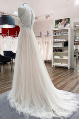 Modest Long A-line Halter Tulle Lace Backless Wedding Dress