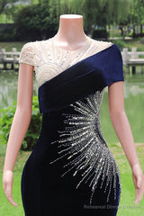 Navy Blue Prom Dresses Bodycon Velvet Long Formal Dresses with Embroidered Beadings