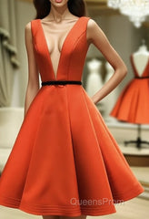 Plunging Neck Black Sashes Satin Knee Length Dress