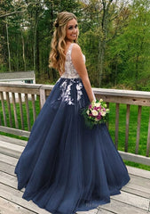 Princess V Neck Sweep Train Tulle Prom Dresses With Appliqued
