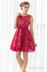 Red A-line Sleeveless Short Lace Homecoming Dresses