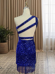 Sheath/Column One-Shoulder Short/Mini Velvet Sequins Homecoming Dress