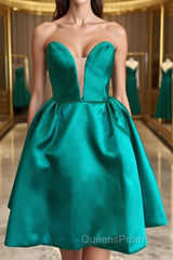 Short V Neck Green Evening Prom Dress, V Neck Short Green Formal Homecoming Dress