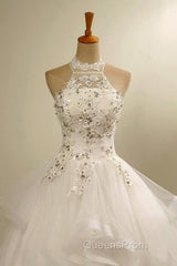 Stylish Halter Floor-Length Organza Wedding Dress With Appliques Beading