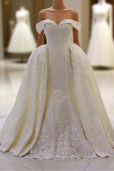 Sweetheart Lace Appliques Off the Shoulder Detachable Train Wedding Dress