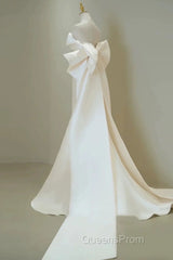 Timeless Mermaid Sweetheart White Satin Wedding Dress