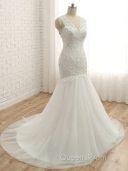 Trumpet/Mermaid V-Neck Sleeveless Applique With Sequin Tulle Court Train Wedding Dress