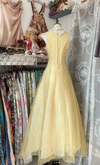 Vintage Yellow A-Line Boat Neck Tulle Long Evening Prom Dress Simple Embroidery Applique Evening Dress