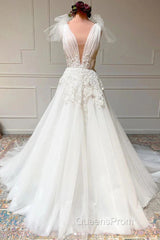 White V Neck Tulle Lace Long Wedding Dress