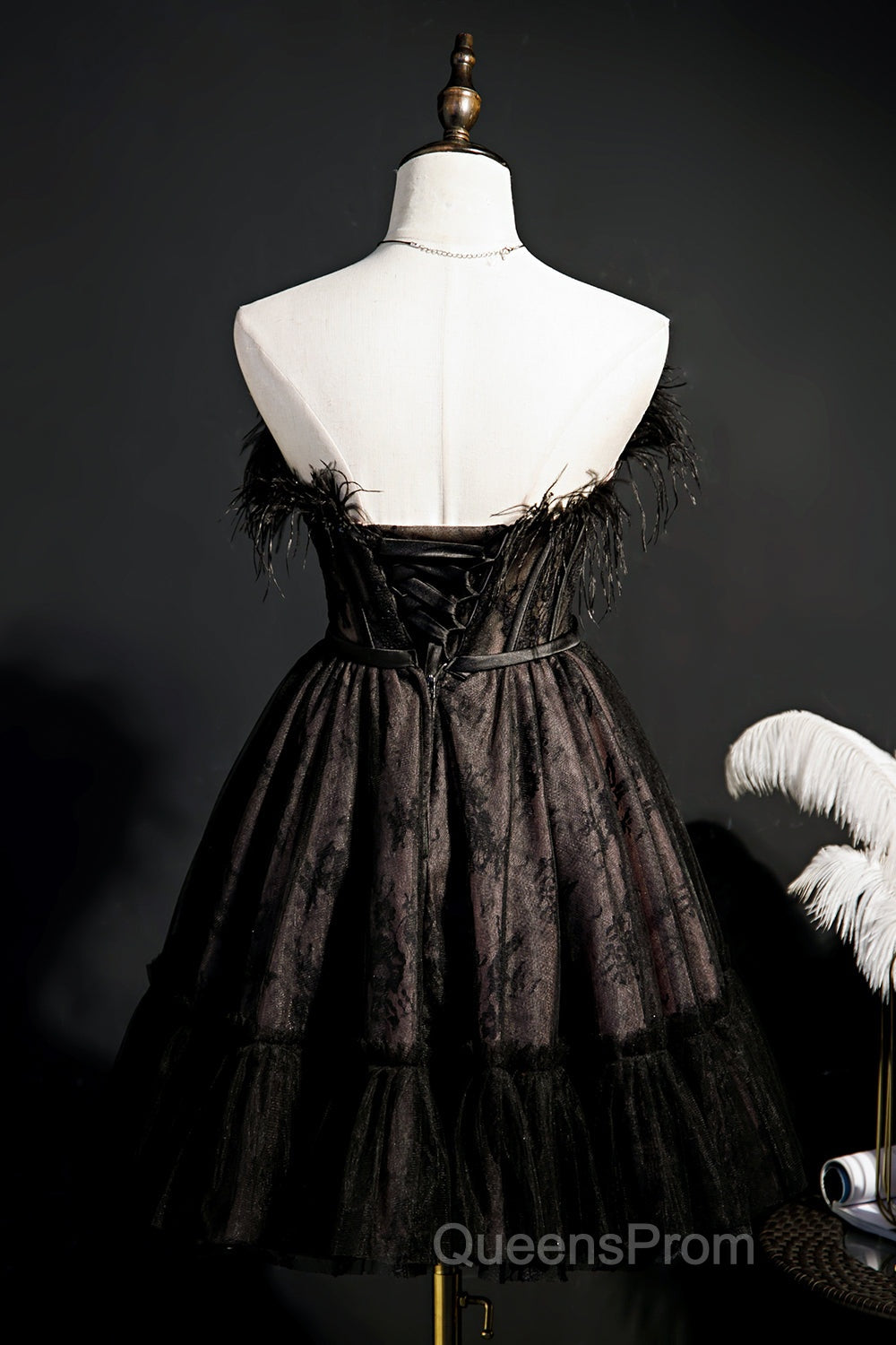 Cute Strapless Black Tulle Short Homecoming Dress