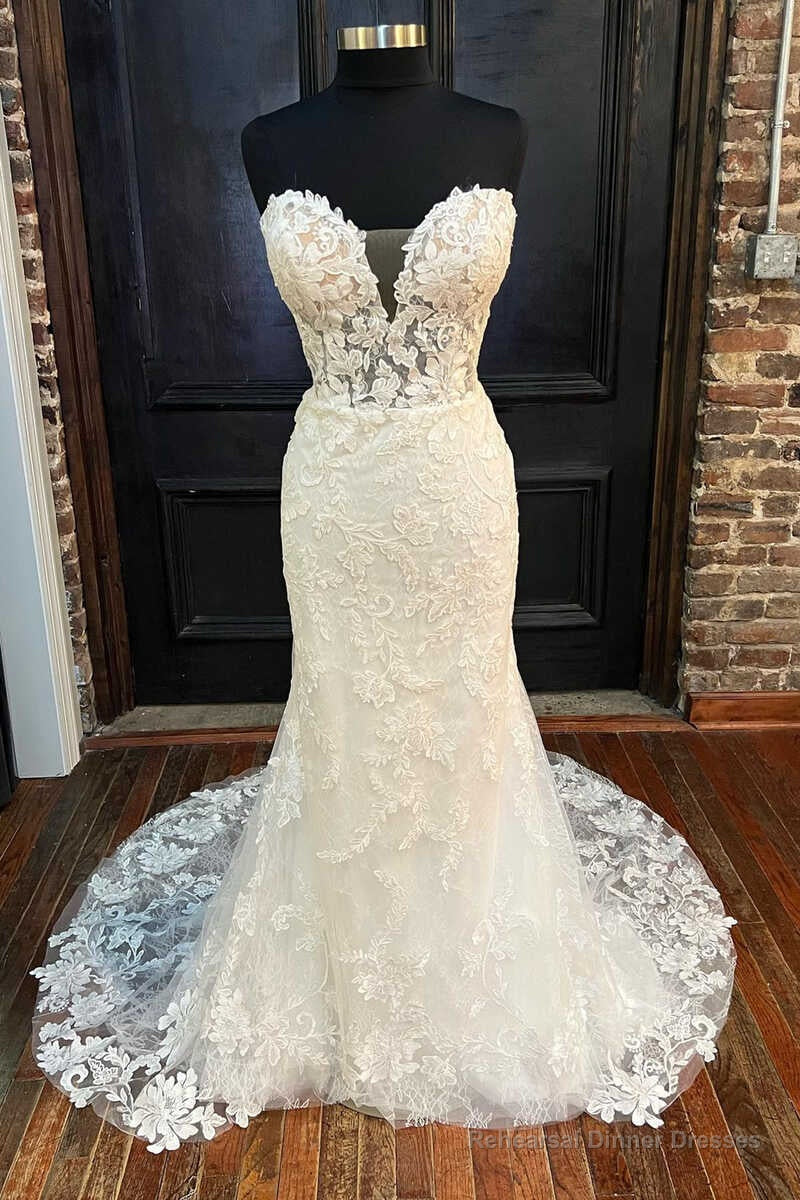 White Appliques Strapless Mermaid Long Wedding Dress Main image