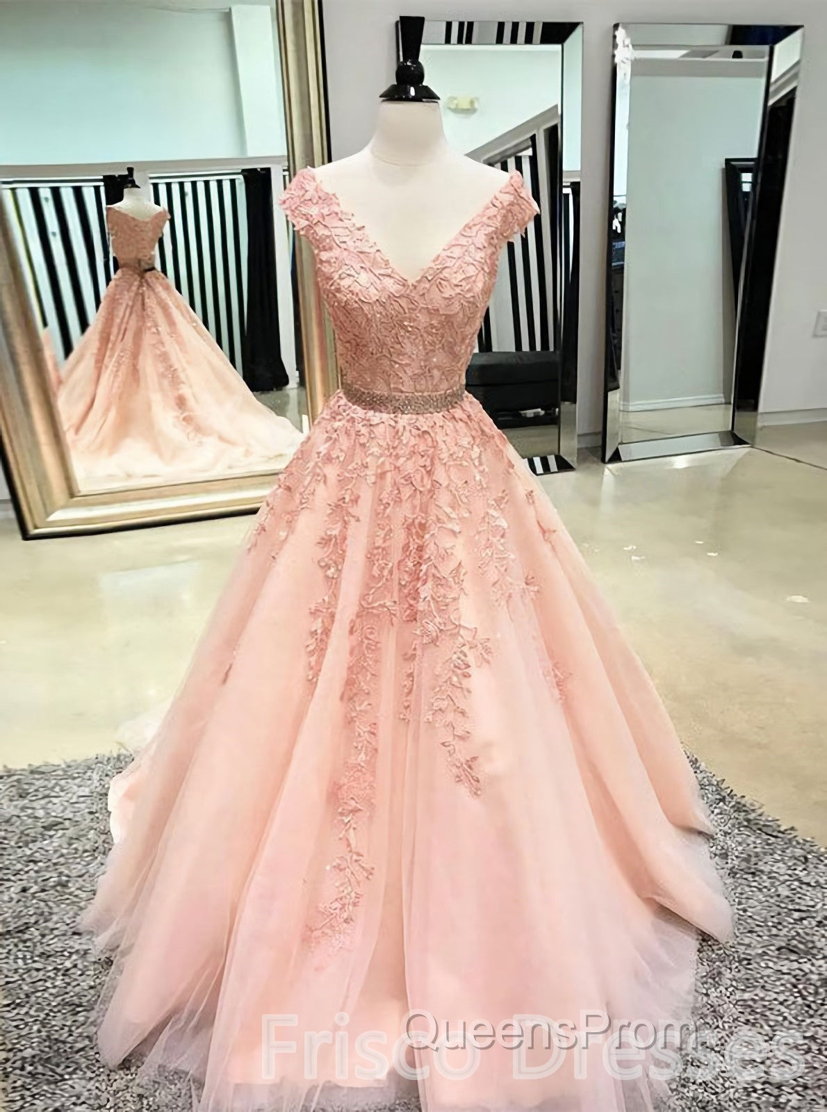 Pink Sleeveless V Neck Tulle Lace Applique Long Evening Prom Dress