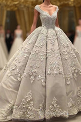 Gorgeous Sleeveless V Neck Lace Appliques Ball Gown Wedding Dress