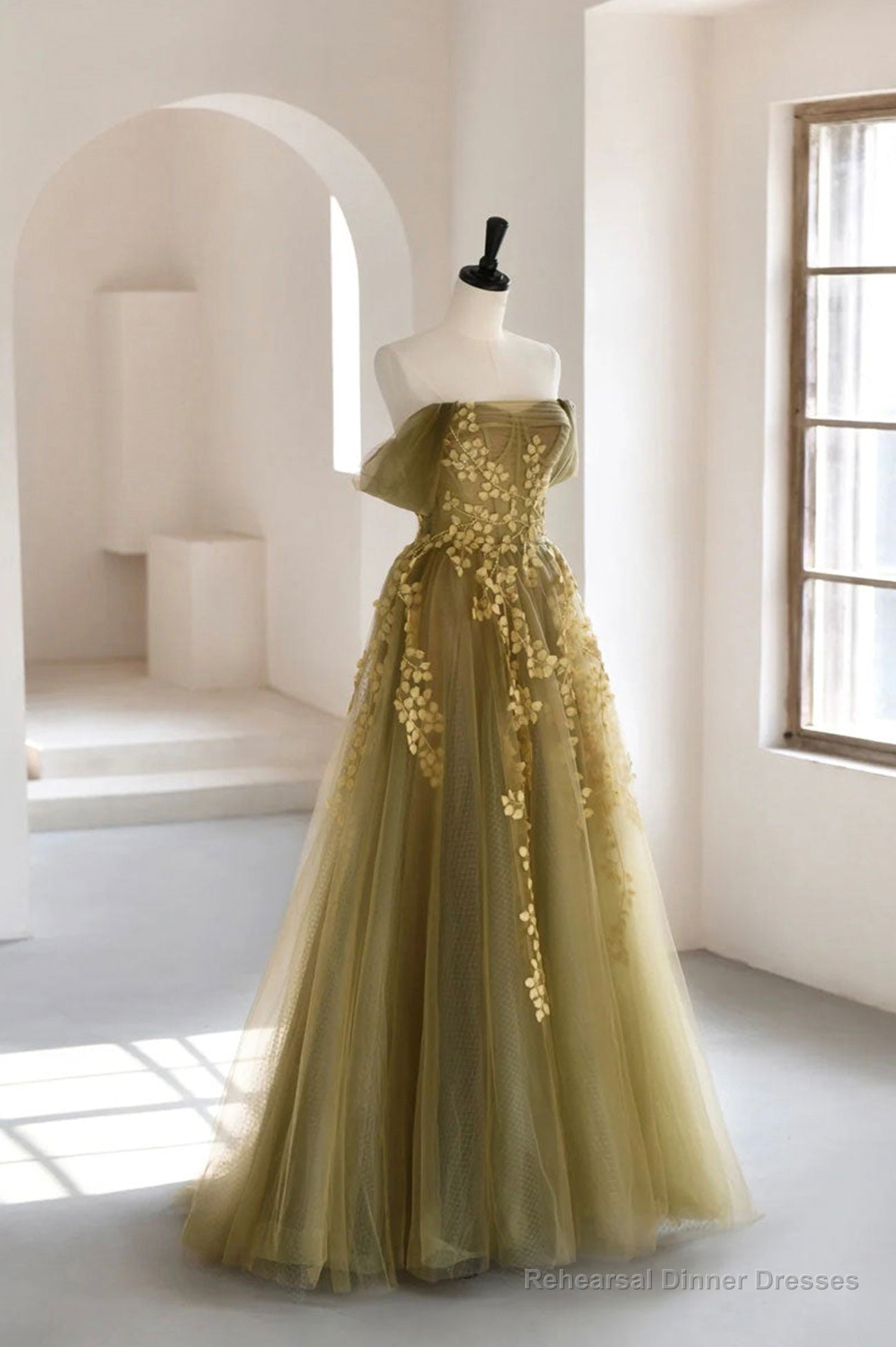 Green Tulle Long Prom Dresses, A-Line Off the Shoulder Evening Dresses Main image