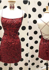 Sheath/Column Square Neckline Sleeveless Short/Mini Velvet Sequins Homecoming Dress