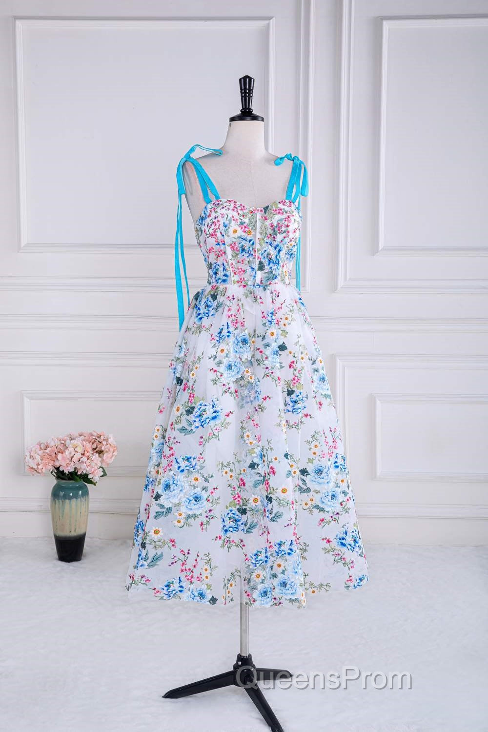 Blue and White Floral Bow Tie Straps A-line Tea-Length Evening Prom Dress Secondary image