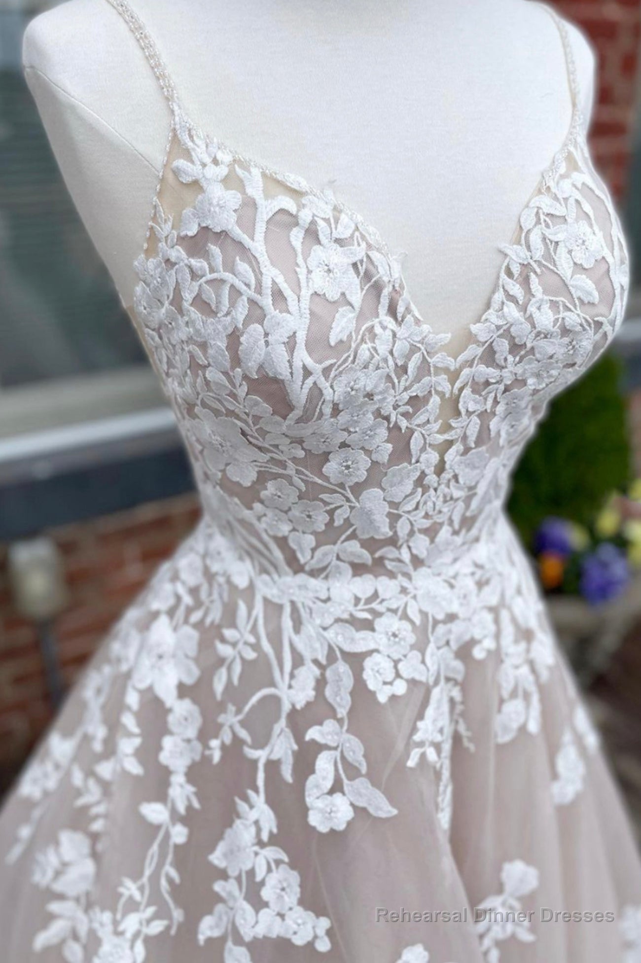 A-Line Tulle Lace Long Prom Dresses, V-Neck Backless Evening Dresses