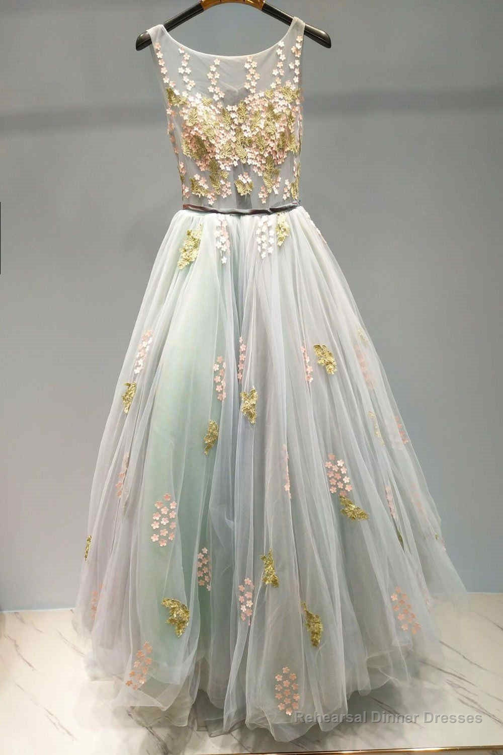 Elegant Crew Neck Grey Prom Dress with Appliques Secondary image