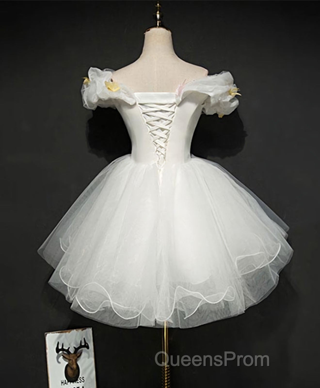 Cute White Tulle Short Evening Prom Gown White Homecoming Dress Secondary image