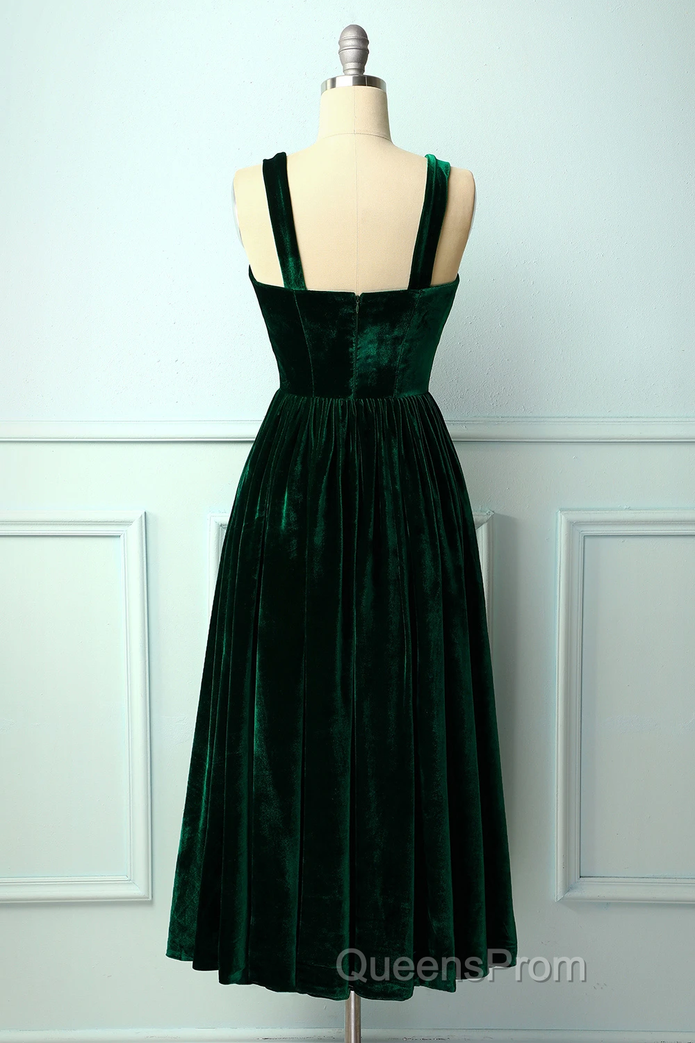 Straps Dark Green Velvet Dress Secondary image