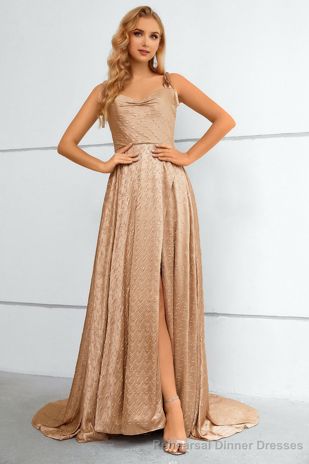 Khaki Spaghetti Straps Bowknot Prom Dress With Slit Main image