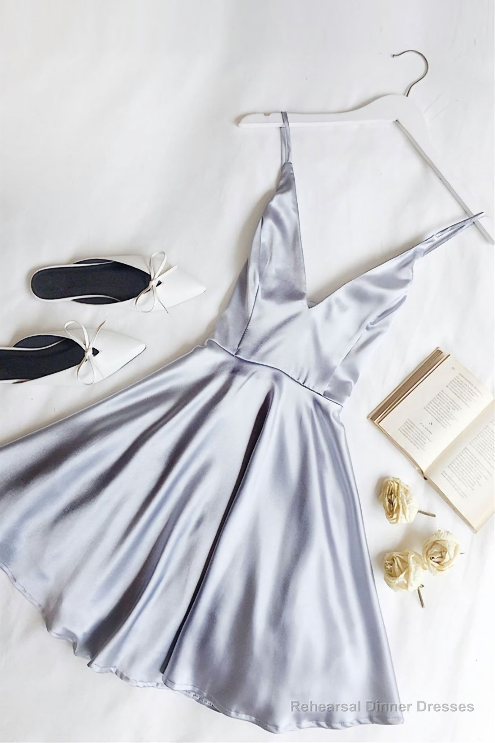 Cute Light Blue V Neck Satin Short Light Blue Homecoming Dresses Secondary image