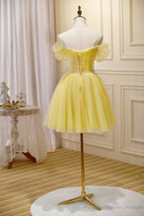 Cute Yellow Spaghetti Straps Off The Shoulder Tulle Short Homecoming Dresses