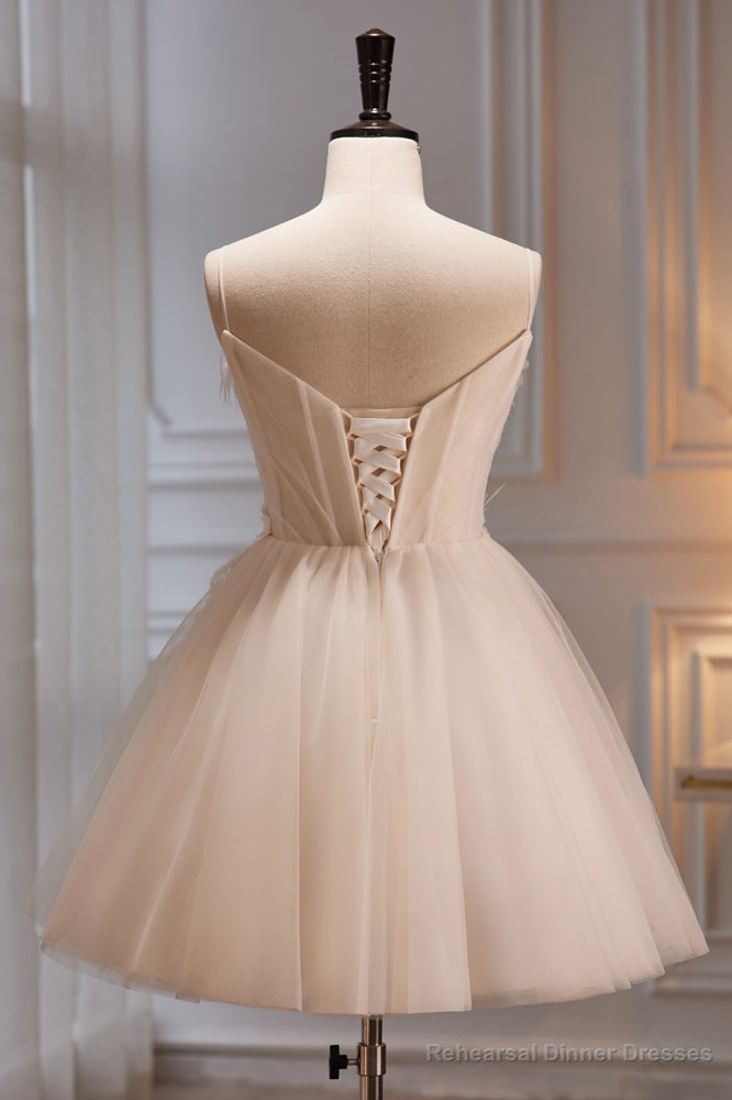 A Line V Neck Spaghetti Straps Tulle Short Homecoming Dresses Main image