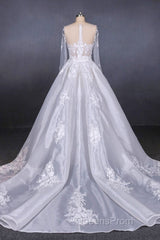 Long Sleeves Simple Elegant Wedding Dress Lace Wedding Gowns